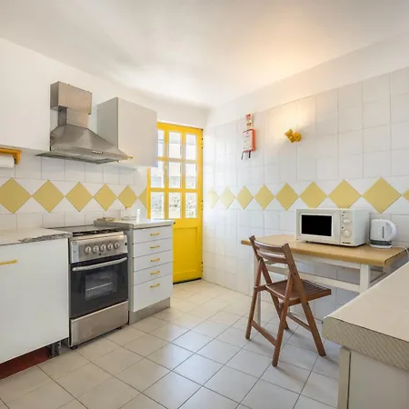 Amarelo Διαμέρισμα *