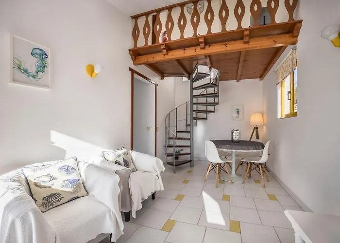 アパート Amarelo